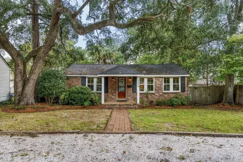 1138 Leesville St, North Charleston, SC 29405