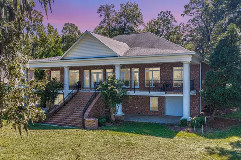 113 Big Dog Ln, Eutawville, SC 29048