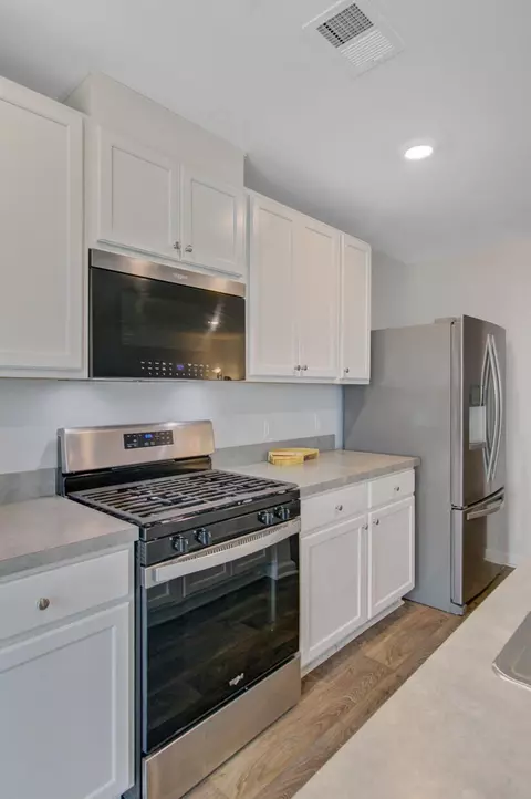 Kitchen - 245 Blue Haw Dr, Moncks Corner, SC 29461 photo 5 of 6