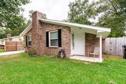 67 Tanbark Ct, Goose Creek, SC 29445