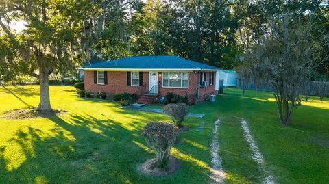 201 Clarine Dr, Goose Creek, SC 29445