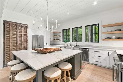 Kitchen - 6 Featherstone Ct, Sunset, SC 29685 photo 1 of 7
