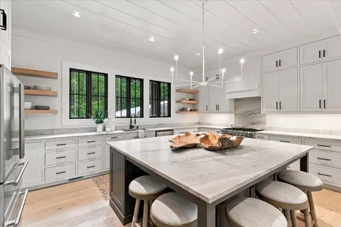 Kitchen - 6 Featherstone Ct, Sunset, SC 29685 photo 4 of 7