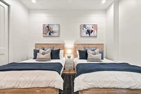 Bedroom - 6 Featherstone Ct, Sunset, SC 29685 photo 15 of 16