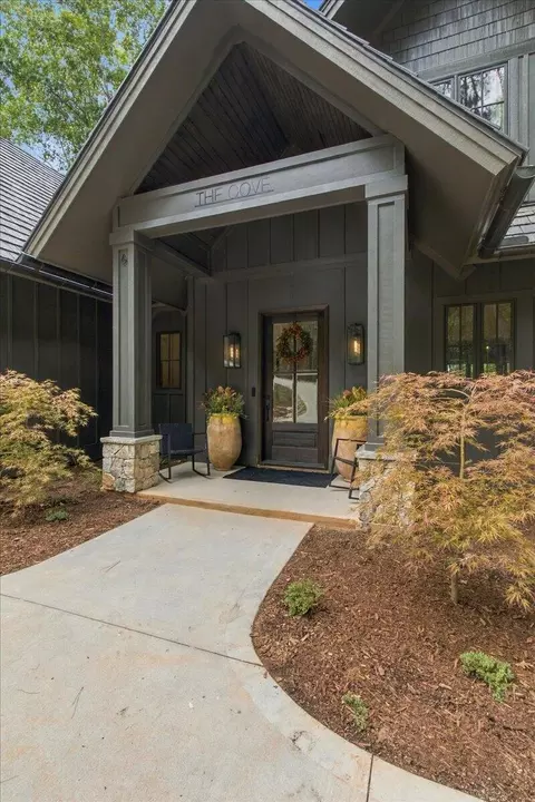 Exterior - 6 Featherstone Ct, Sunset, SC 29685 photo 3 of 10