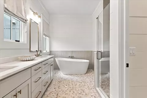 Bath - 6 Featherstone Ct, Sunset, SC 29685 photo 7 of 17