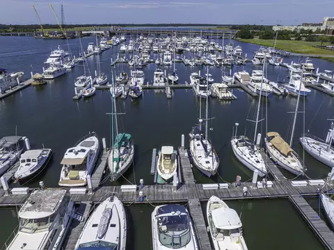 33 Lockwood Dr #LU43, Charleston, SC 29401
