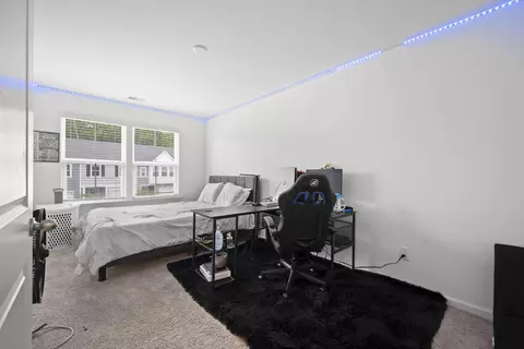 Bedroom - 492 Trotters Ln, Moncks Corner, SC 29461 photo 3 of 10