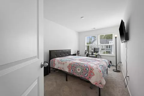 Bedroom - 492 Trotters Ln, Moncks Corner, SC 29461 photo 9 of 10