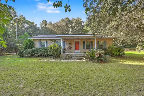 144 Wyman St, Eutawville, SC 29048