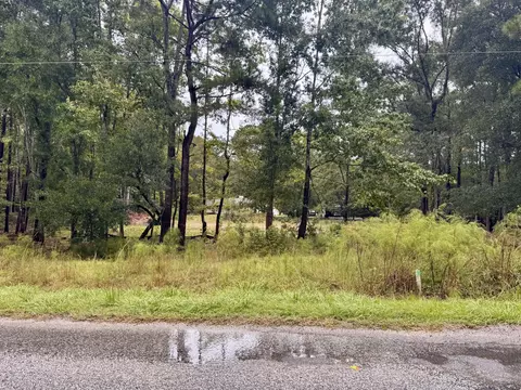 300 Summerset Ln, Summerville, SC 29483