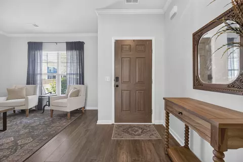 Entry Way - 204 Devonshire Dr, Moncks Corner, SC 29461 photo 2 of 8