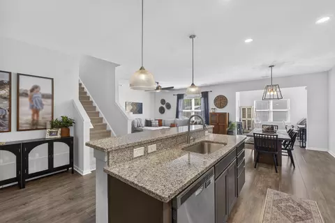 Entry Way - 204 Devonshire Dr, Moncks Corner, SC 29461 photo 6 of 8
