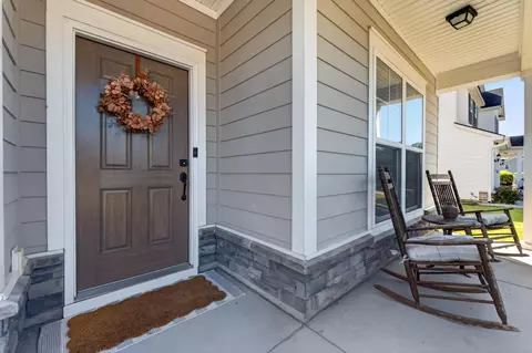 Exterior - 204 Devonshire Dr, Moncks Corner, SC 29461 photo 3 of 9