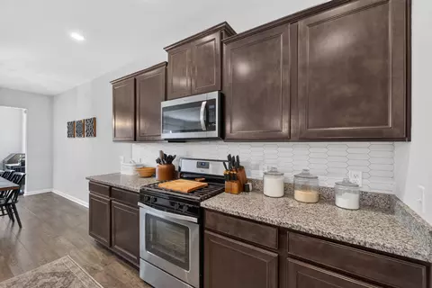 Kitchen - 204 Devonshire Dr, Moncks Corner, SC 29461 photo 3 of 4