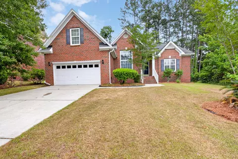 1015 Blockade Runner Pkwy, Summerville, SC 29485