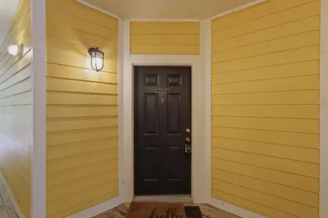 Exterior - 1933 Chatelain Way, Mount Pleasant, SC 29464 photo 2 of 8