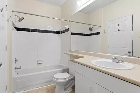 Bath - 1933 Chatelain Way, Mount Pleasant, SC 29464 photo 1 of 1