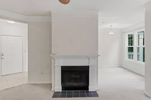 Living - 1933 Chatelain Way, Mount Pleasant, SC 29464 photo 3 of 4