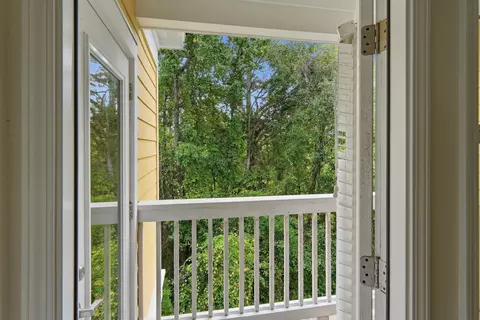 Exterior - 1933 Chatelain Way, Mount Pleasant, SC 29464 photo 5 of 8