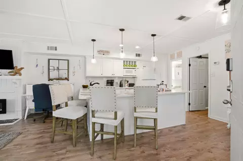 260 Driftwood Ln, Edisto Island, SC 29438