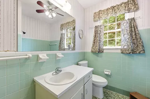 Bath - 900 Naples Ave, Cayce, SC 29033 photo 1 of 3