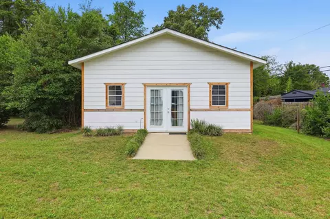 Exterior - 900 Naples Ave, Cayce, SC 29033 photo 11 of 11
