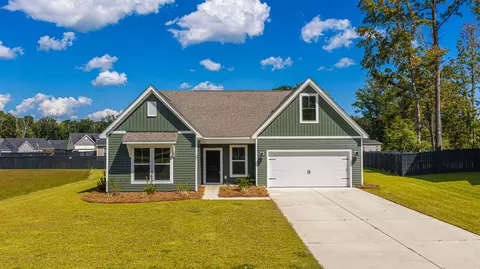 107 Augusta Pass Dr, Ridgeville, SC 29472