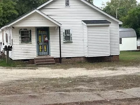 809 Horger St, Orangeburg, SC 29115