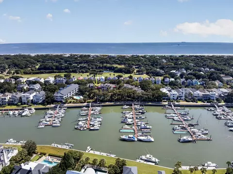 307 Yacht Harbor Ct, Isle Of Palms, SC 29451