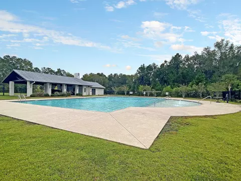 Exterior - 206 Oglethorpe Cir, Moncks Corner, SC 29461 photo 11 of 16