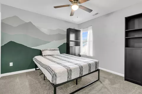 Bedroom - 206 Oglethorpe Cir, Moncks Corner, SC 29461 photo 4 of 5
