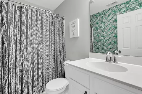Bath - 206 Oglethorpe Cir, Moncks Corner, SC 29461 photo 5 of 5