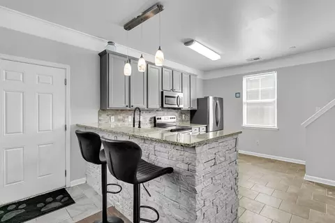 Kitchen - 206 Oglethorpe Cir, Moncks Corner, SC 29461 photo 4 of 5