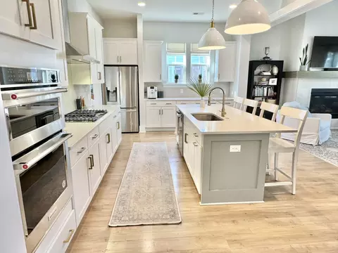 Kitchen - 3600 Tidal Flat Cir, Mount Pleasant, SC 29466 photo 5 of 6