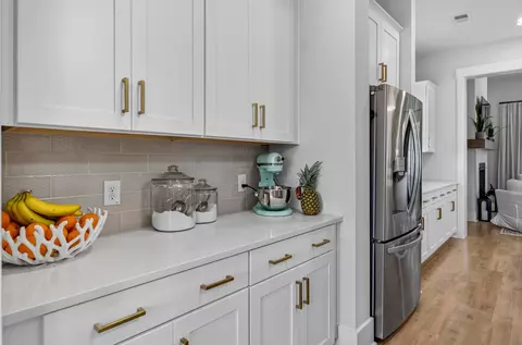 Kitchen - 3600 Tidal Flat Cir, Mount Pleasant, SC 29466 photo 8 of 9