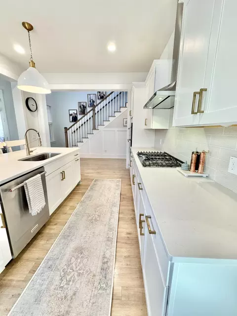 Kitchen - 3600 Tidal Flat Cir, Mount Pleasant, SC 29466 photo 6 of 6