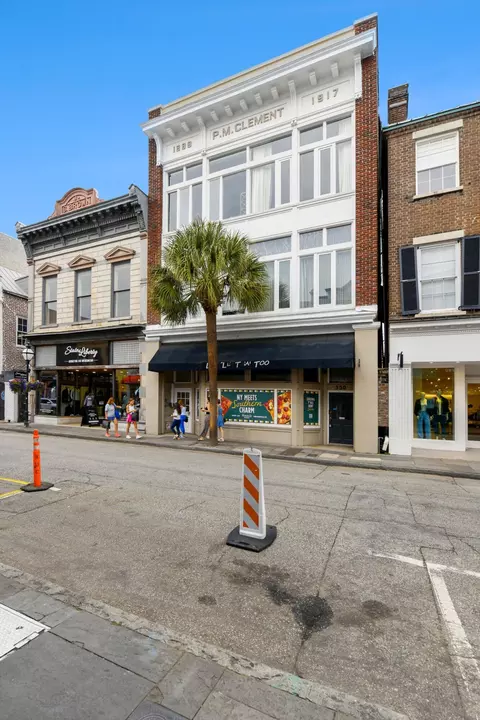 350 King St #207, Charleston, SC 29401