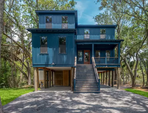 2902 Myrtle St, Edisto Island, SC 29438
