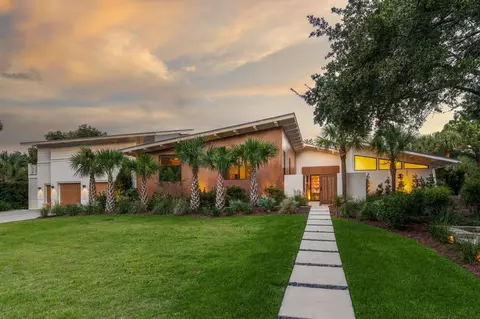 1900 Waterway Blvd, Isle Of Palms, SC 29451