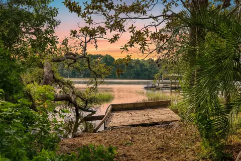 1627 Point Park Dr, Johns Island, SC 29455