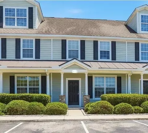 905 Hemingway Cir, Summerville, SC 29483
