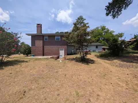 Exterior - 331 E Reaves Ave, Dillon, SC 29536 photo 3 of 5