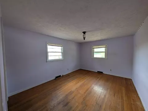 Bedroom - 331 E Reaves Ave, Dillon, SC 29536 photo 2 of 5