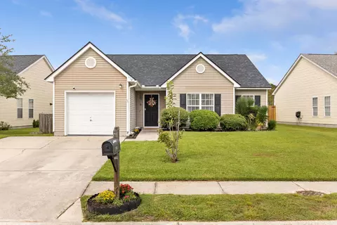 110 Delafield Dr, Summerville, SC 29483