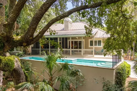 348 Governors Dr, Kiawah Island, SC 29455