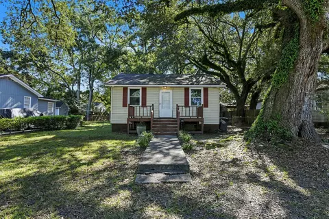 2663 Olympia Ave, North Charleston, SC 29405