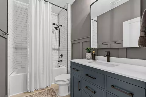 Bath - 434 Cedarview Rd, Summerville, SC 29486 photo 1 of 6