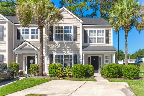 9026 Maple Grove Dr, Summerville, SC 29485