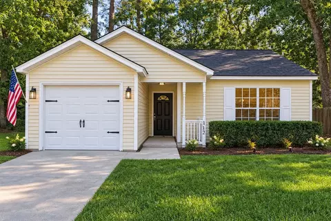 112 Blue Ridge Trl, North Charleston, SC 29418